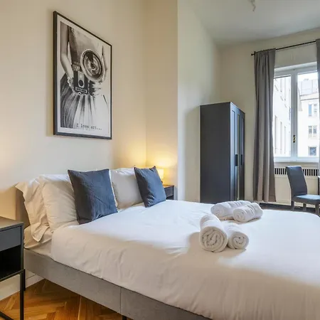 Elegant Brand New Near Duomo Apartmán Milán