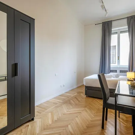 Elegant Brand New Near Duomo Apartment