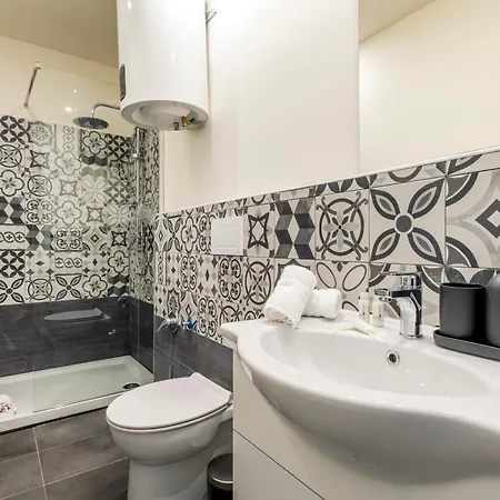 Elegant Brand New Near Duomo Apartmán Milán