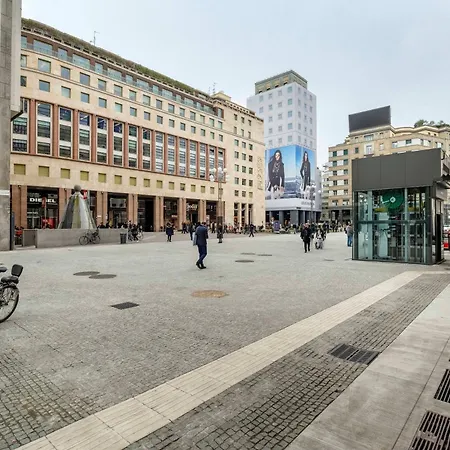 Elegant Brand New Near Duomo *