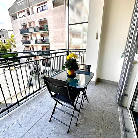 Citta Vicino Metro Apartment