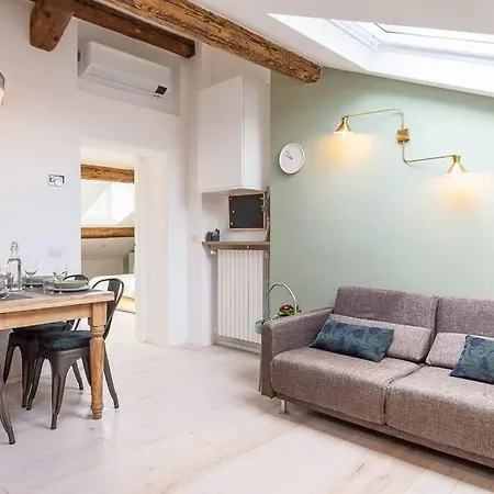 Apartment Central Station Comfort - Duomo 15 Min