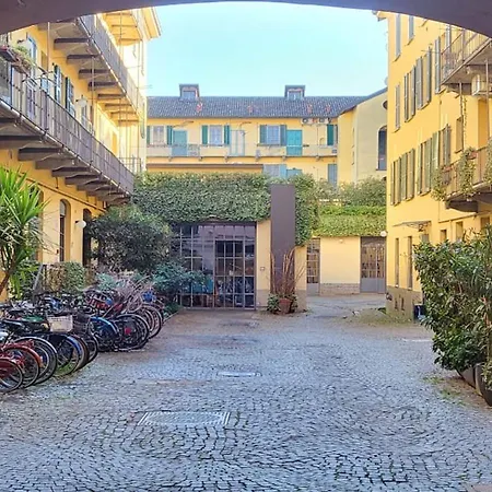 Il Melograno Sul Naviglio * Milano