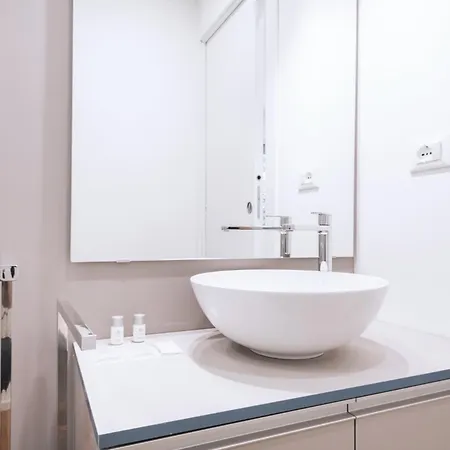 Easylife - Nuovo Bilocale Con Balcone S.agostino Апартаменты *