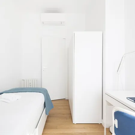 Easylife -spettacolare In Citta Studi