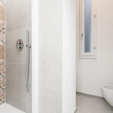 Easylife - Pratico Monolocale In Zona Isola *