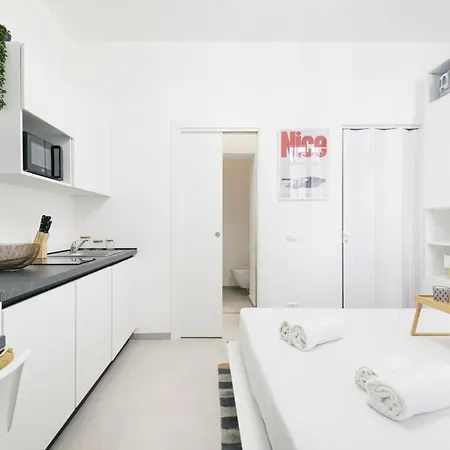 Easylife - Pratico Monolocale In Zona Isola *