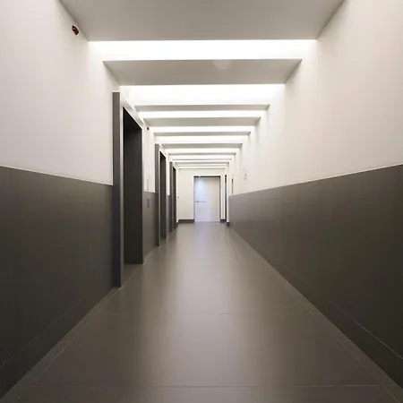 Elegant & Spacious In Solaria - View Apartment
