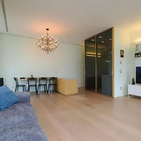 Elegant & Spacious In Solaria - View Apartment