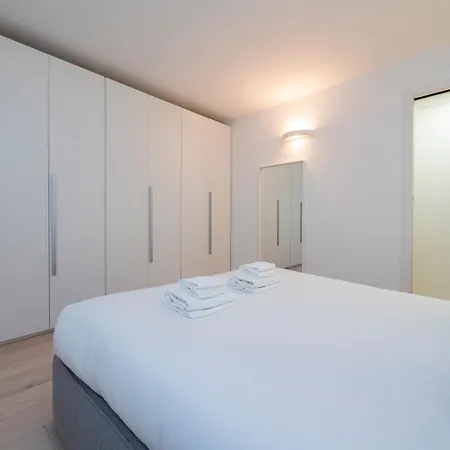 I Host - Vigevano 13