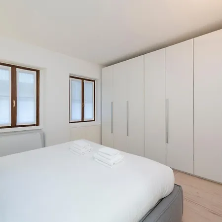 I Host - Vigevano 13