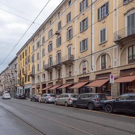 I Host - Vigevano 13 *