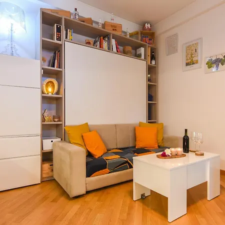 Grazioso Monolocale Vicino A Fondazione Prada Apartmán *