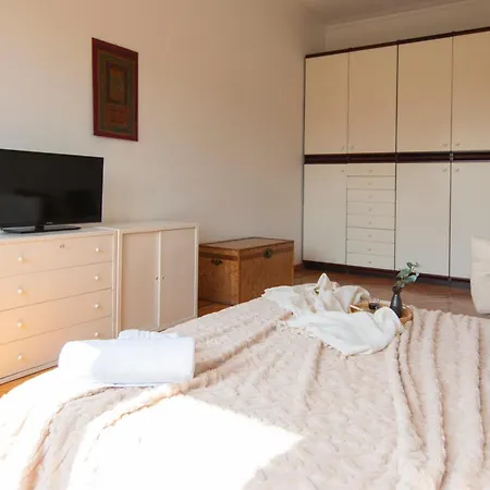 Apartment Ihost - Argonne 1 *