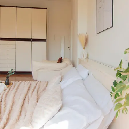 Apartment Ihost - Argonne 1