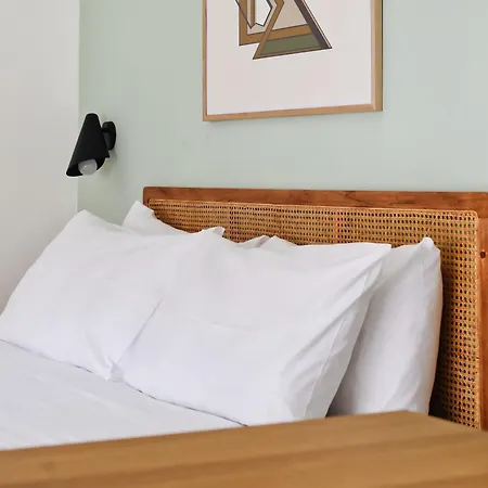 Apartment Hostmate - - Via Col Di Lana - Navigli