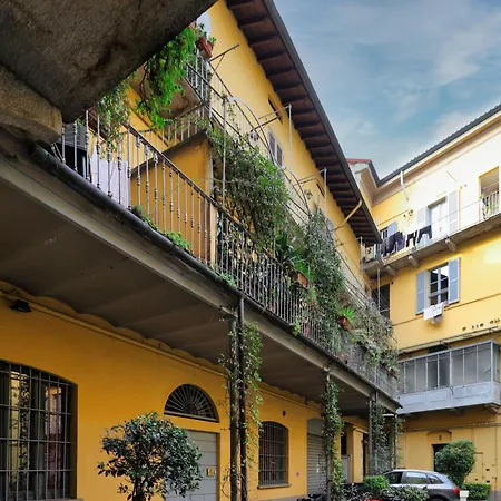 Urban Glow Via Col Di Lana Milan