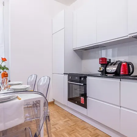 Bramante 15 Bilocale In Chinatown - Vesta Διαμέρισμα *