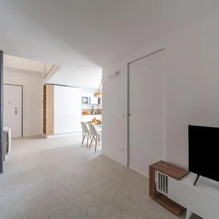 Apartment Loft-hosted By Sweetstay *