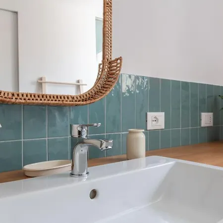 Loft-hosted By Sweetstay Apartment