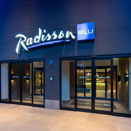 Hotel Radisson Blu Mediolan