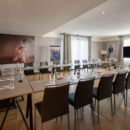 Radisson Blu Hotel 4*