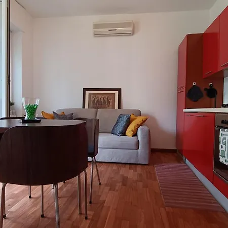Apartmán Sahi - Via Dei Ciclamini Mm1 Primaticcio, Stadio San Siro, Ospedale San Carlo *
