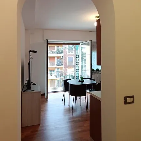 Sahi - Via Dei Ciclamini Mm1 Primaticcio, Stadio San Siro, Ospedale San Carlo *