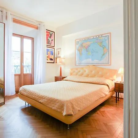Apartment Romantic Spiga Milan