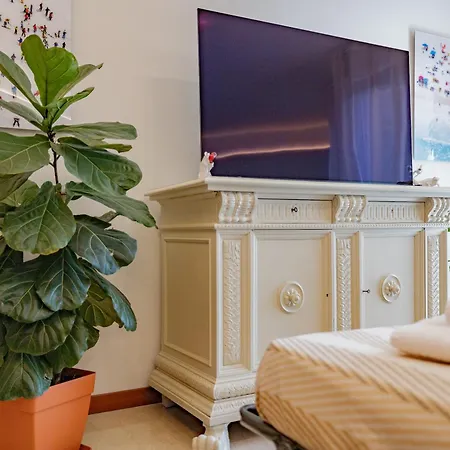 아파트 Elegance - Wi-fi Ultra Fast, Near Station 밀라노