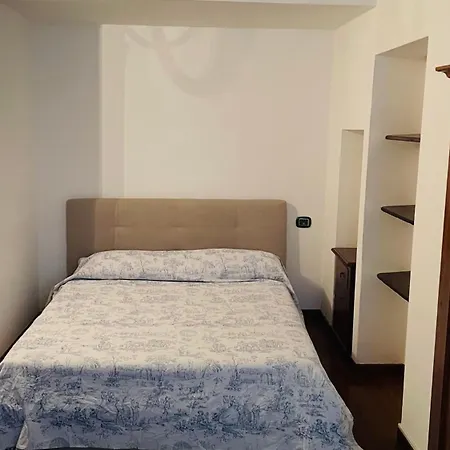 Charming Flat, And Close To Metro Apartment *