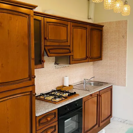 Apartment Charming Flat, And Close To Metro *
