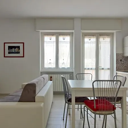 Apartment Modern Flat - Via Crimea