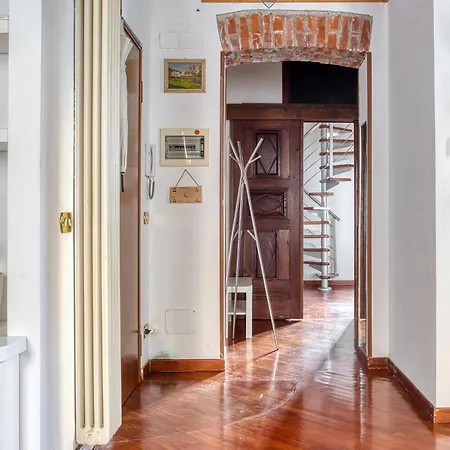 Joivy Spacious Flat, Excellent Centre Access *