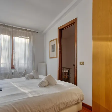 Joivy Spacious Flat, Excellent Centre Access Apartment *