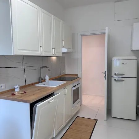 Miki Appartement *