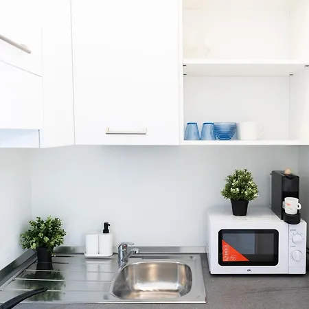 Citylife-centro, Amazing New Apt With Wifi & Ac Apartment *