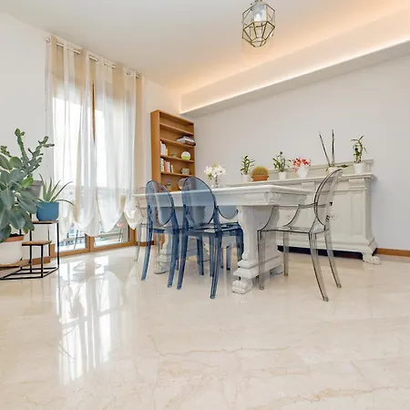 Elegance & Comfort Station 500mt -15minuti Duomo Apartment *