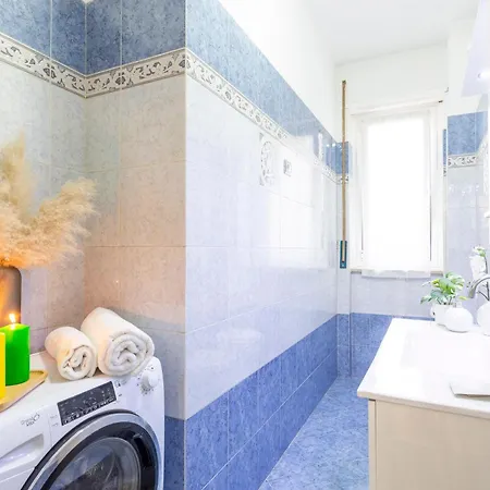 Gioia • Vicino Stazione E Metro