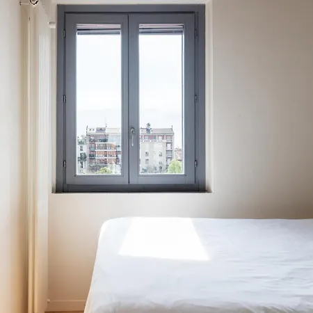 Bilocale In Ottima Posizione: Tra E Lima *