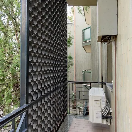 Modern Flat - Via Crimea Milan