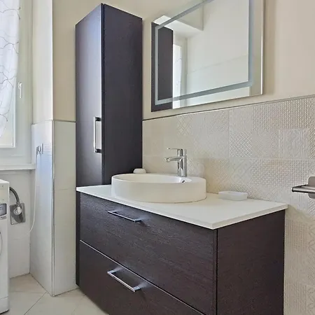 Modern Flat - Via Crimea