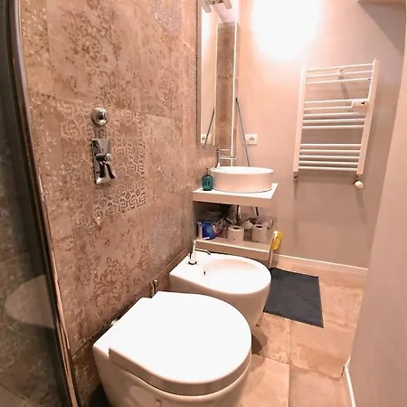 Apartman Sobria Ed Elegante Casa Della Borghesia Milanese