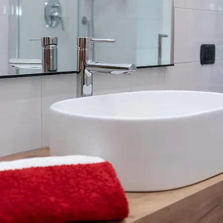 Giovio 11 - Eccellente - Spazioso - Appartement *