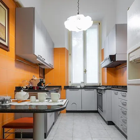 Appartamento Giovio 11 - Eccellente - Spazioso -