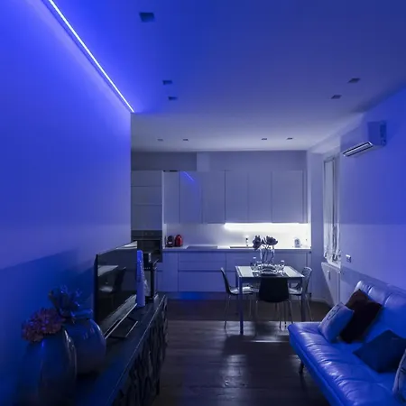 Apartment Easylife - Moderno E Chic Con Led Atmosferici