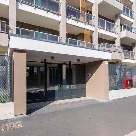 Guesthost - Glam Flat Apartman Milánó