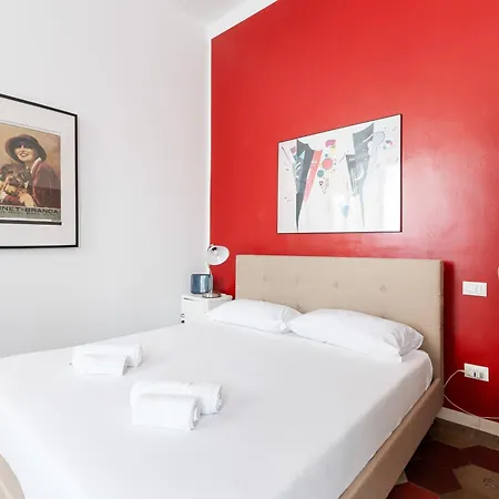 Brenta M3 - Floral Studio Apartment