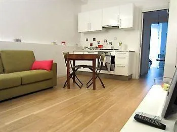 Temporary House - Design District Apartment