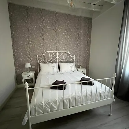 Casa Di Ringhiera Old Апартаменты *